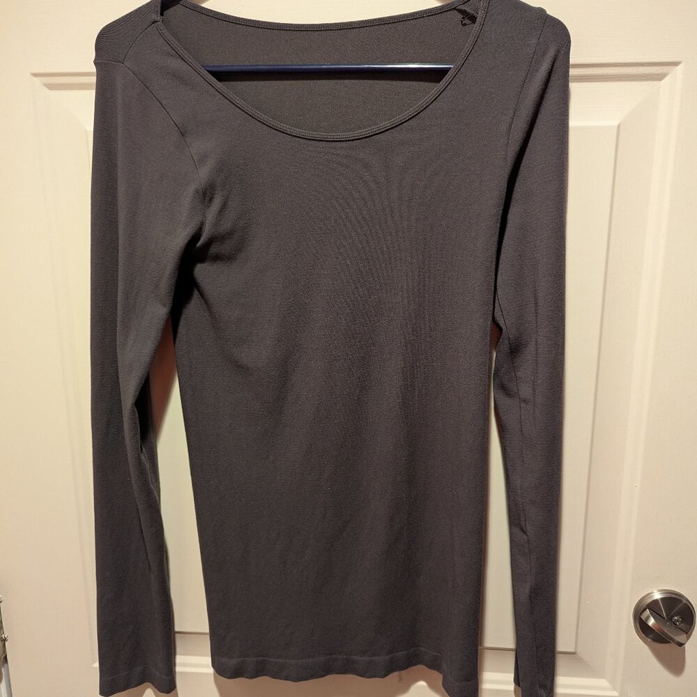 ELIETIAN Long Sleeve Reversible Top ET1005CHAR in Charcoal